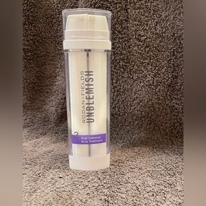 Unblemish Dual Intensive Acne Treatment by Roden+Fields